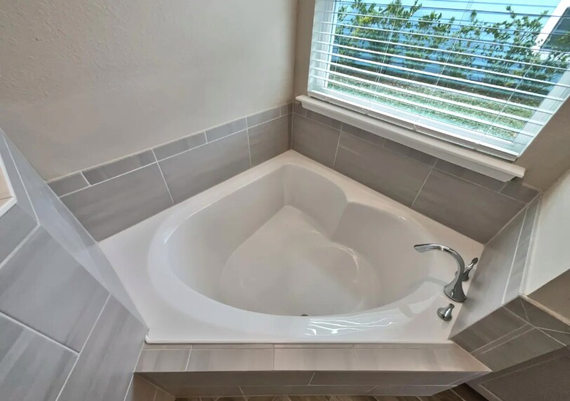 Building Photo - 2861 Brambleton Pl