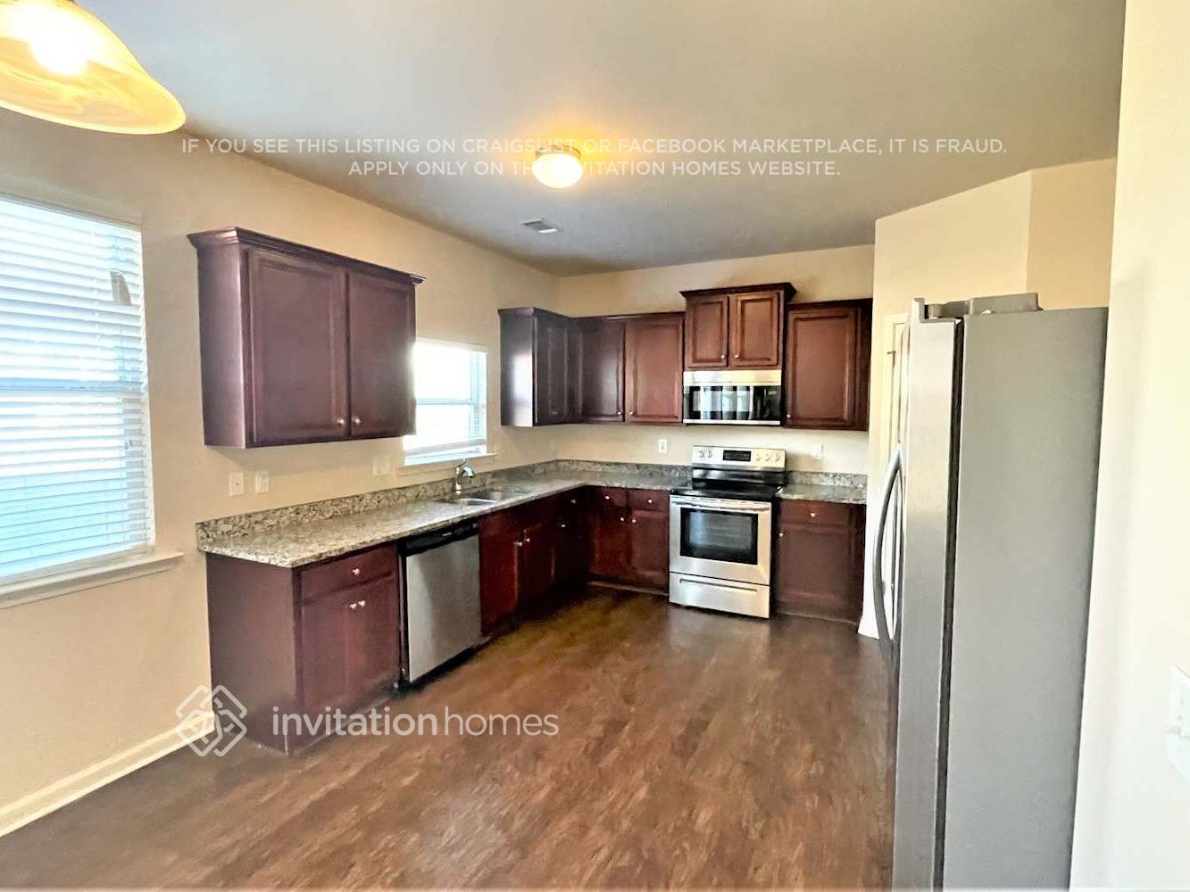 Building Photo - 3600 Brookhollow Dr