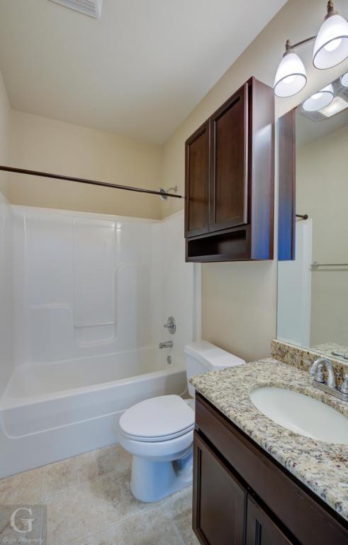 Building Photo - 506 Linnhurst Dr