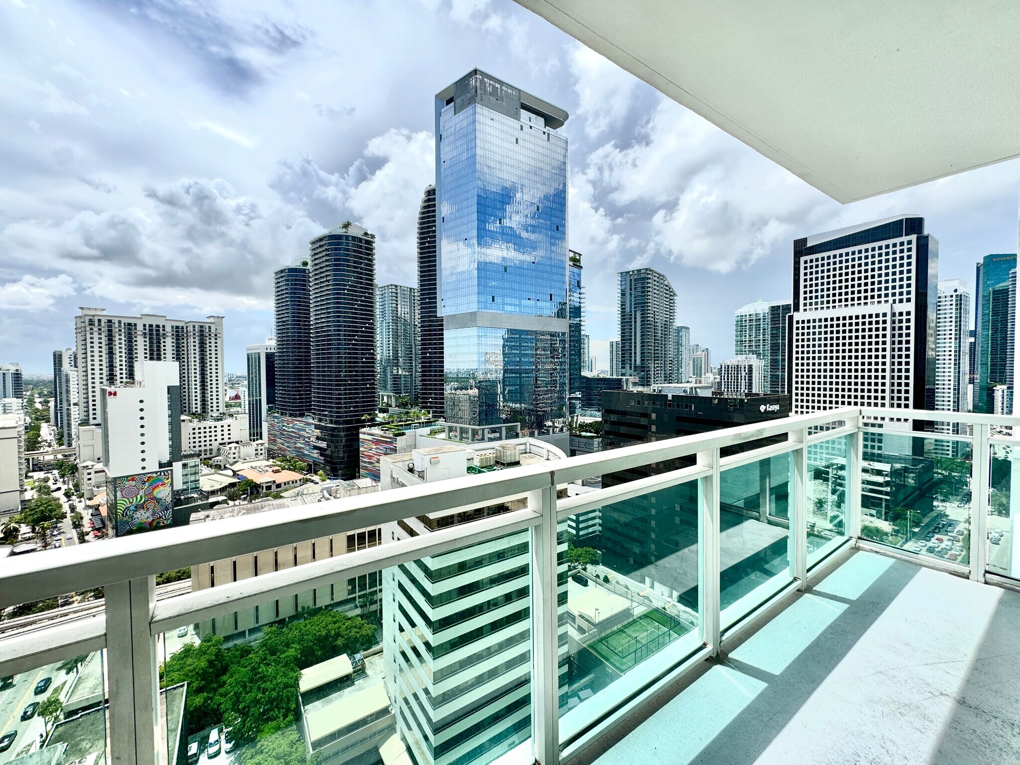 Building Photo - 951 Brickell Ave