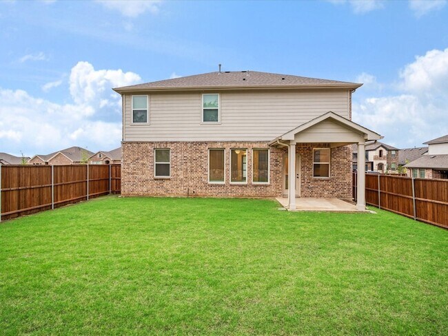 Building Photo - 2116 Sunnymede Dr