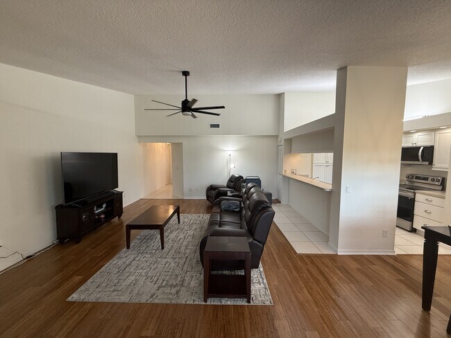 Building Photo - 9394 Westlinks Terrace