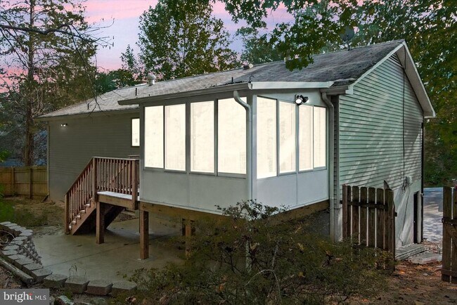 Building Photo - 2312 Harpoon Dr