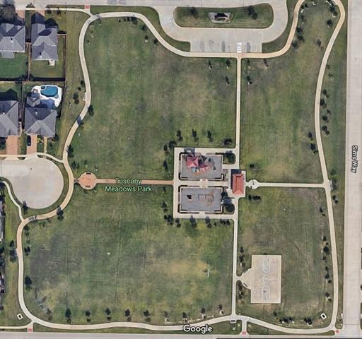 Building Photo - 5827 Rivendell Dr