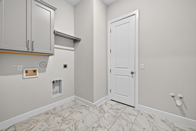 Building Photo - 28939 Shady Grove Ln