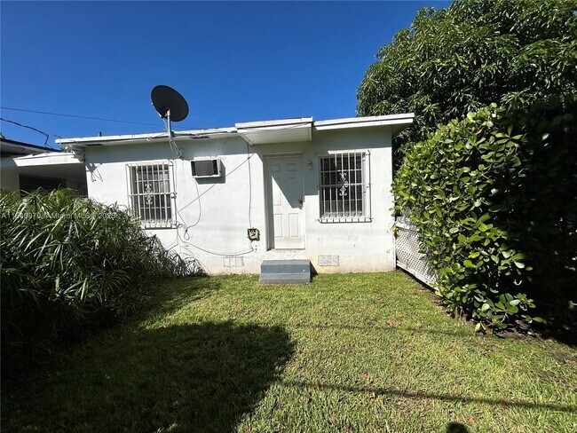 Building Photo - 601 NW 90th St