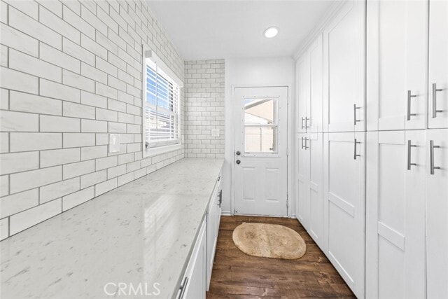 Building Photo - 10717 Cantara St