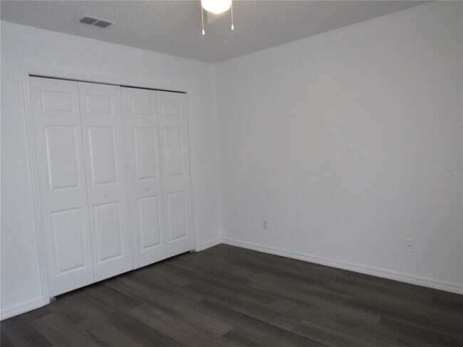 Building Photo - 202 Walnut Crest Run