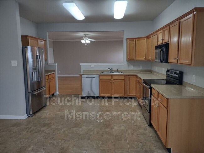 Building Photo - 2026 Durand Rd