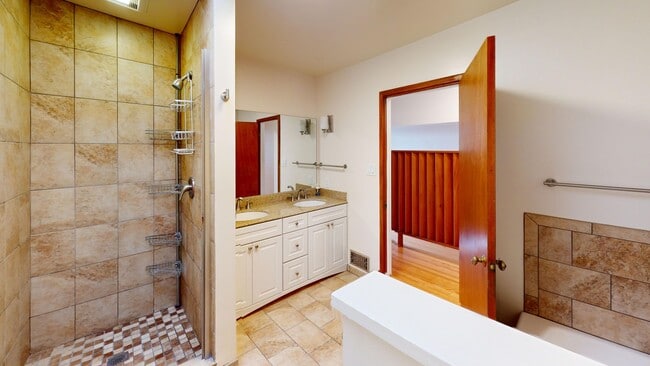 Building Photo - Nicely Updated 2 bedroom San Bruno single-family home w. garage, yard, laundry