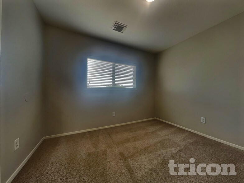 Building Photo - 20541 Patriot Park Ln