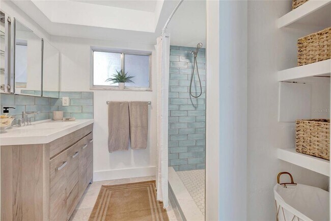 Building Photo - 3755 S School Ave