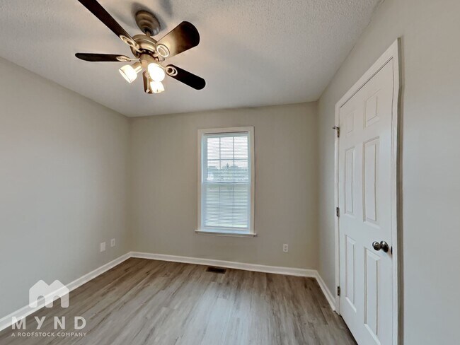 Building Photo - 123 Pay Day Ln