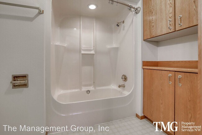 Building Photo - 2 br, 2.5 bath House - 13818 NW 10th Court #A