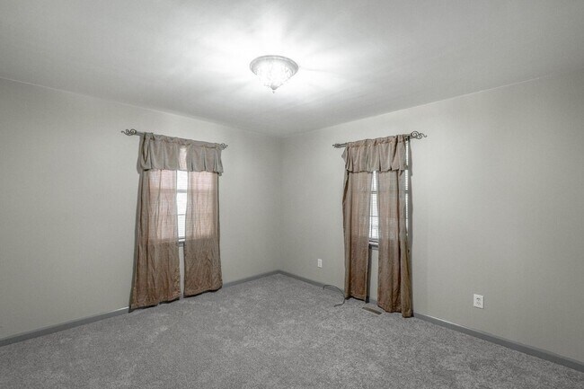 Building Photo - 3/ 2 Home for Rent