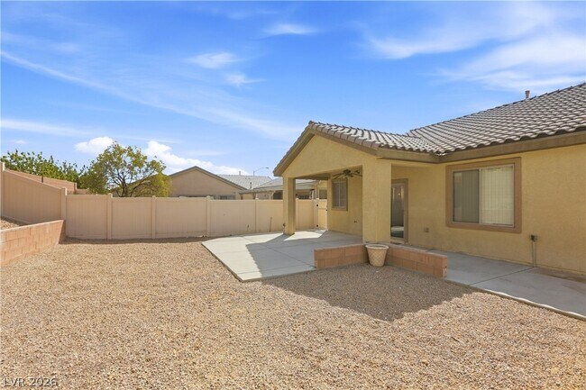 Building Photo - 2120 Turtle Beach Ave
