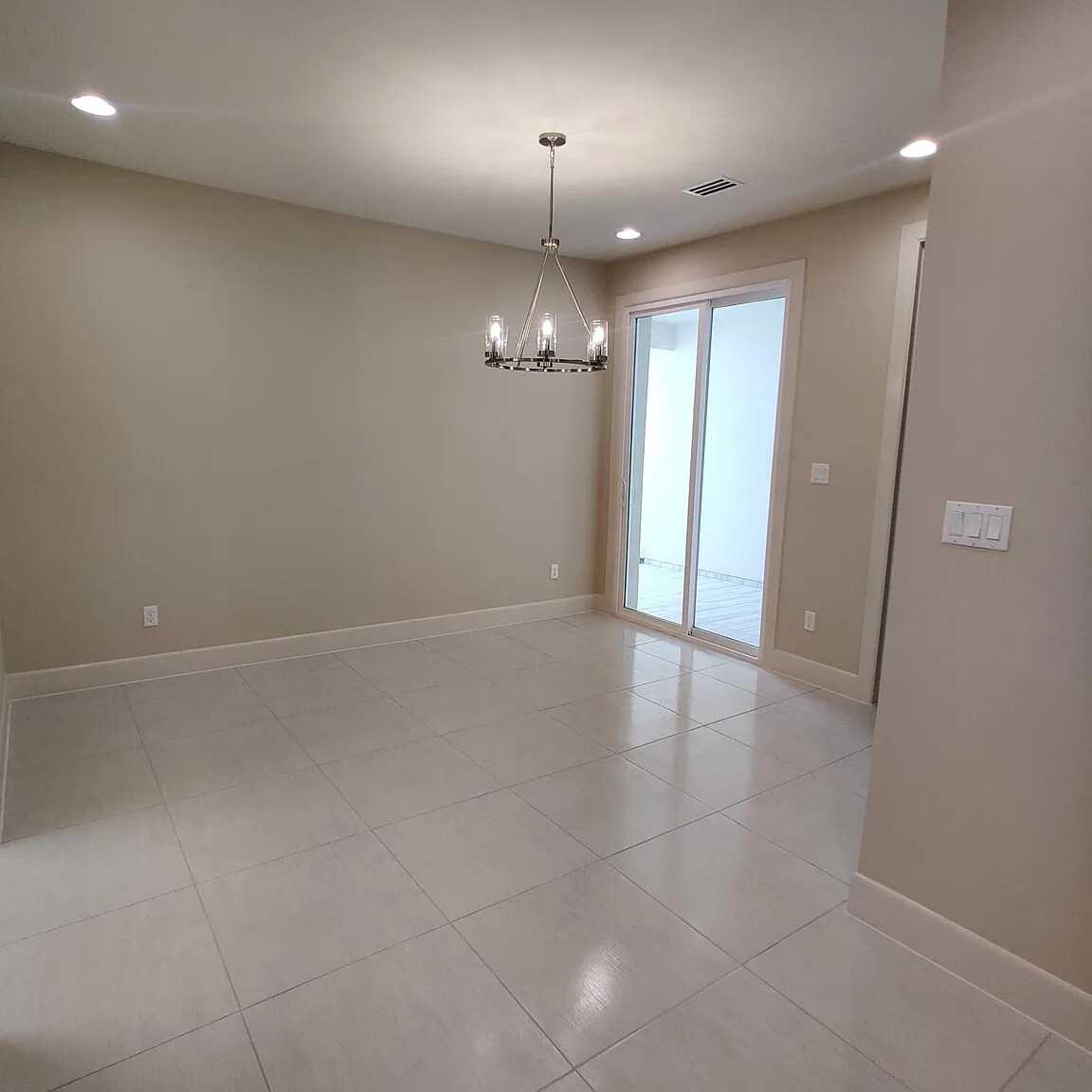 Building Photo - 1217 Ozark Ave