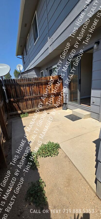Building Photo - 1304 Soaring Eagle Dr