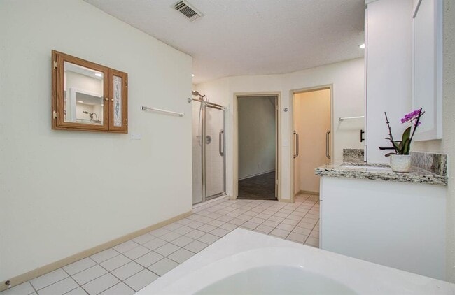 Building Photo - 35 Cottage Grove Pl
