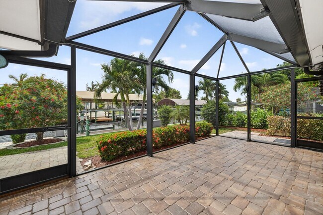 Building Photo - SFH  North Fort Myers 4419
