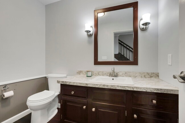 Building Photo - 955 Eastward Cir