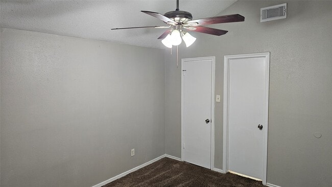 Building Photo - 3207 Lightstar Dr