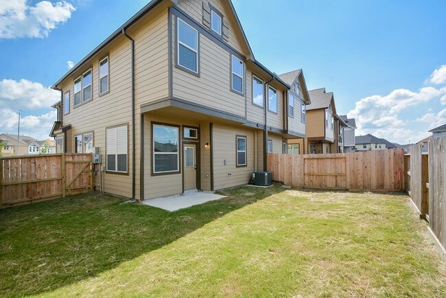 Building Photo - 12239 Stellano Ln