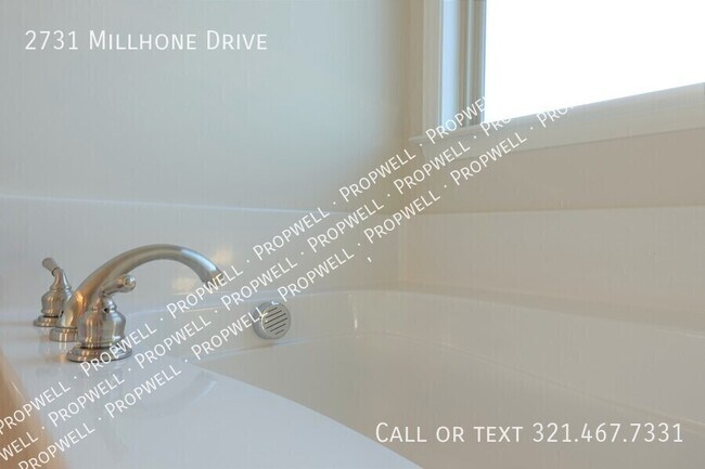 Building Photo - 2731 Millhone Dr