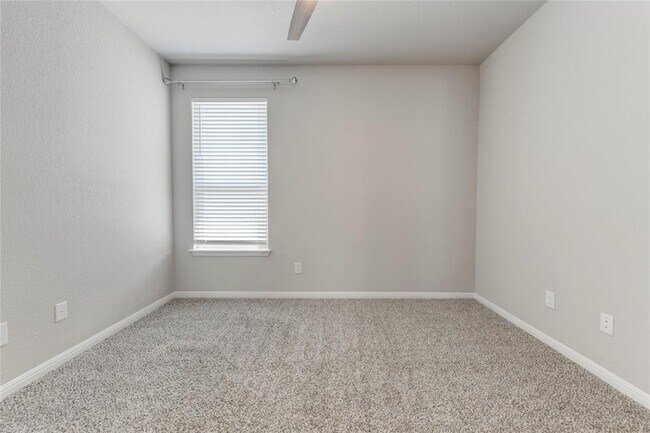 Building Photo - 153 Nogalito Wy
