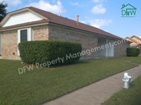 Building Photo - Charming Corner-Lot 2-Bedroom Home For Lea...
