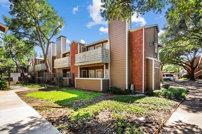Building Photo - 3641 W Northgate Dr