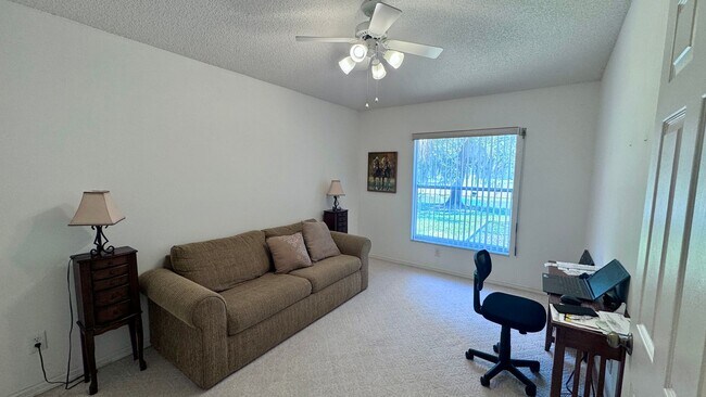 Building Photo - Gated Single Family Home For Rent in West Melbourne