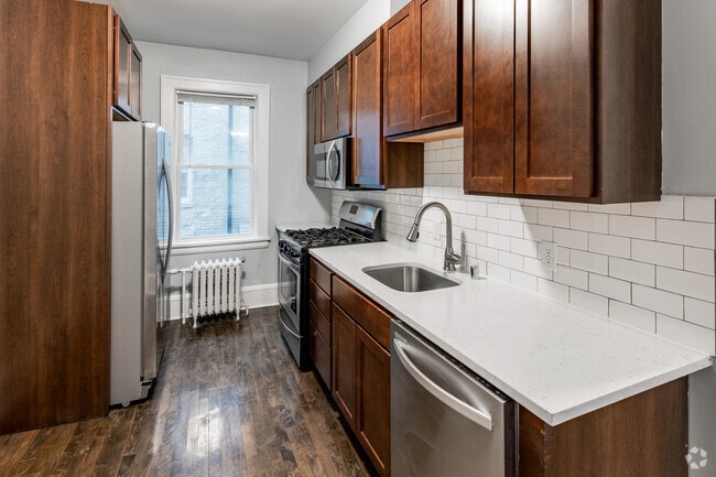 2BR, 1BA - 900SF - Renovated Galley Kitchen - 2901 James Avenue South