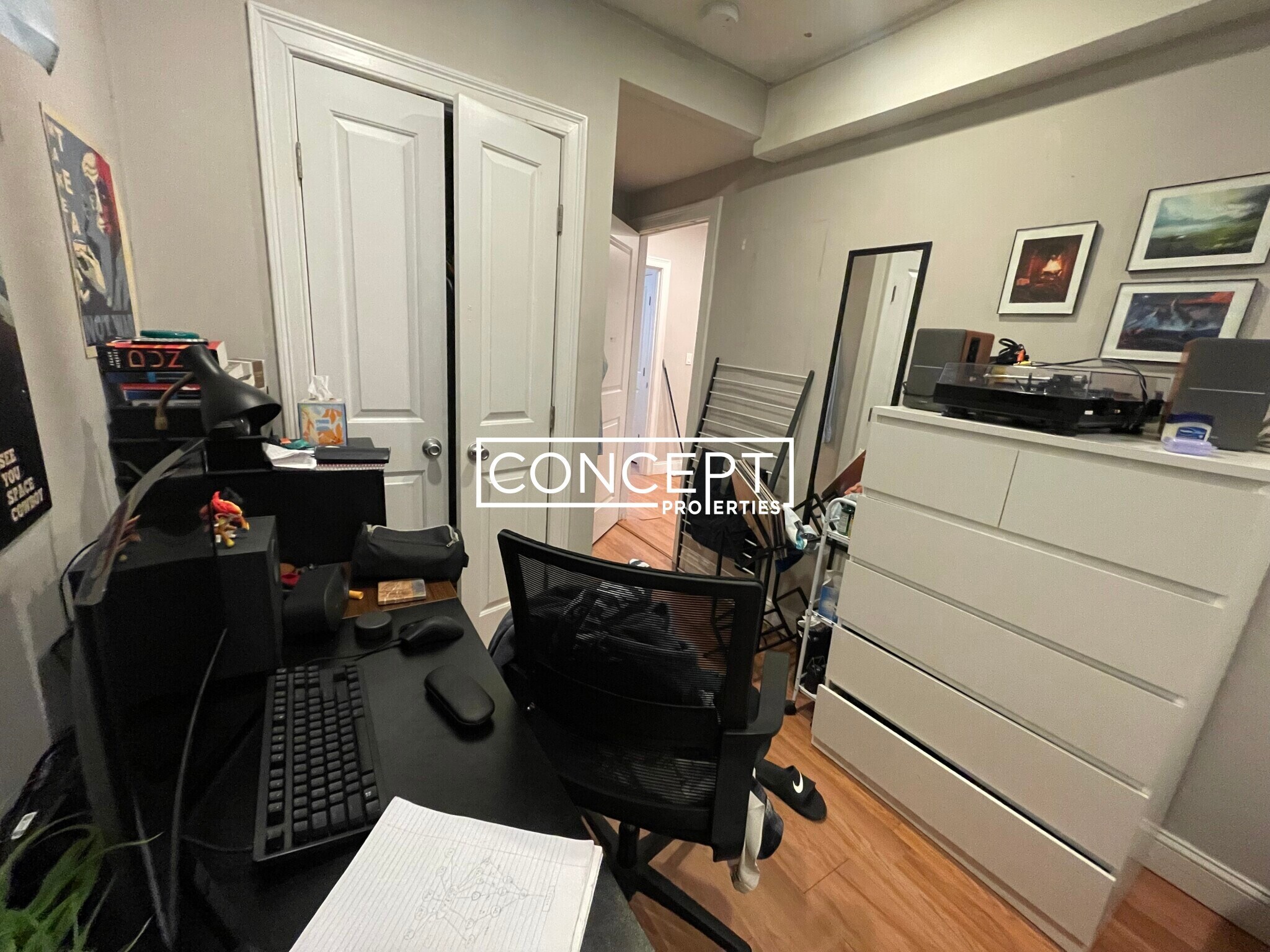 Building Photo - 721 Parker St