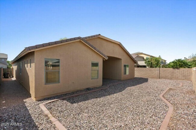 Building Photo - 17750 W Watson Ln