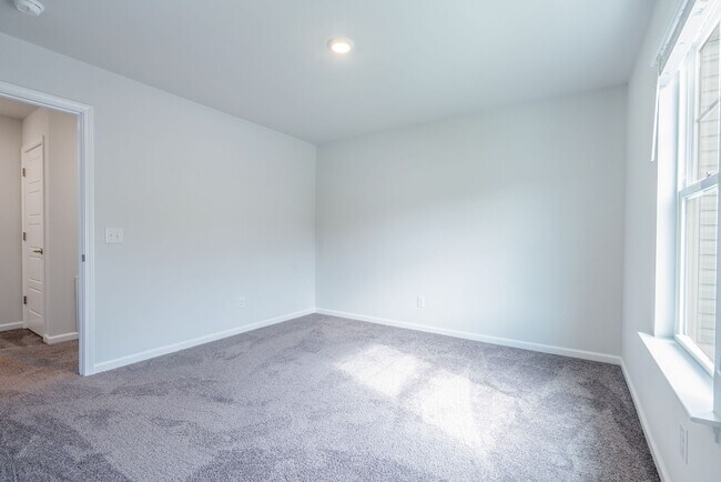 Building Photo - Oglethorpe Landing