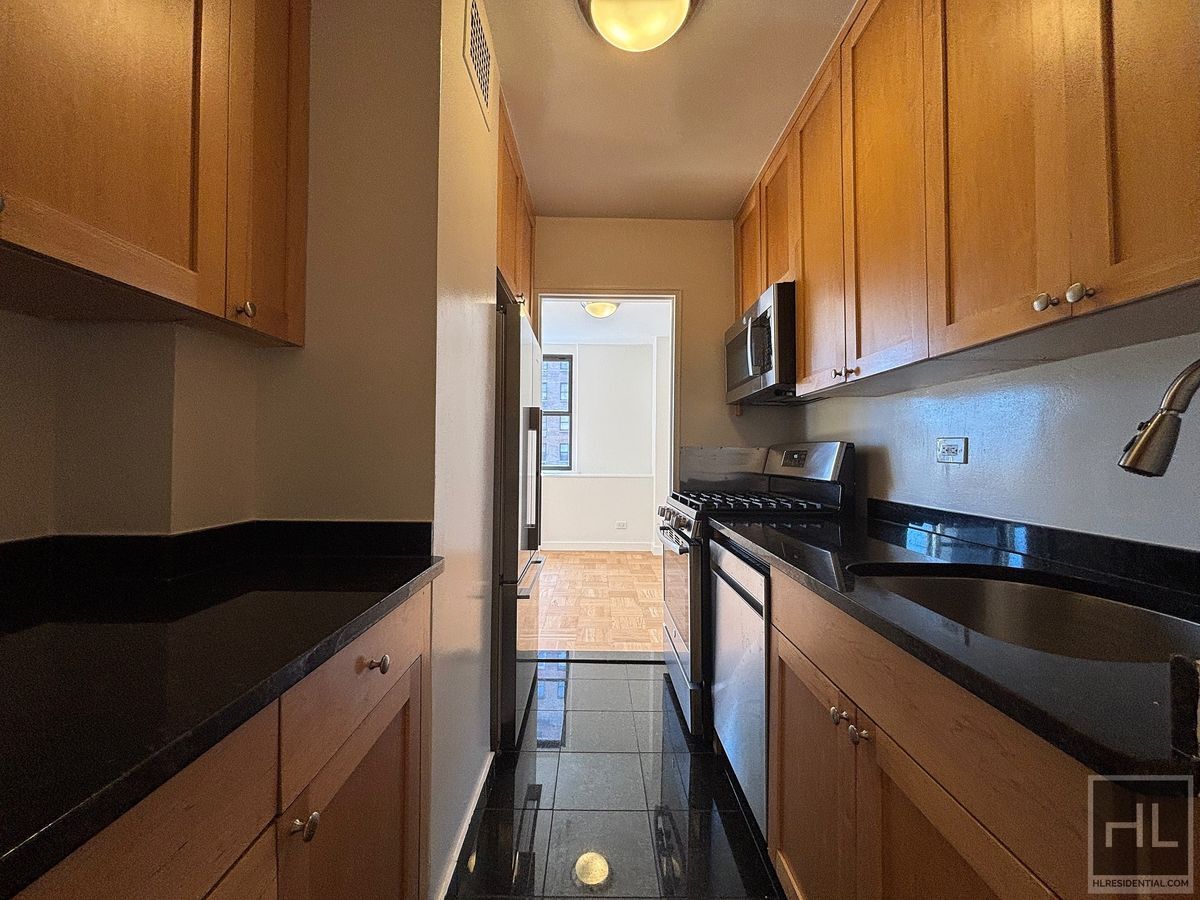 Building Photo - East 79th Street