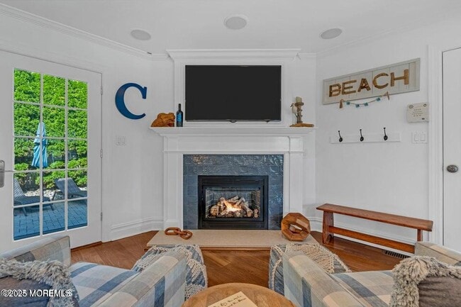 Building Photo - 101 Neptune Pl