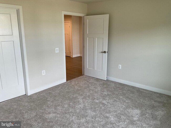 Building Photo - 4317 Southerby Dr