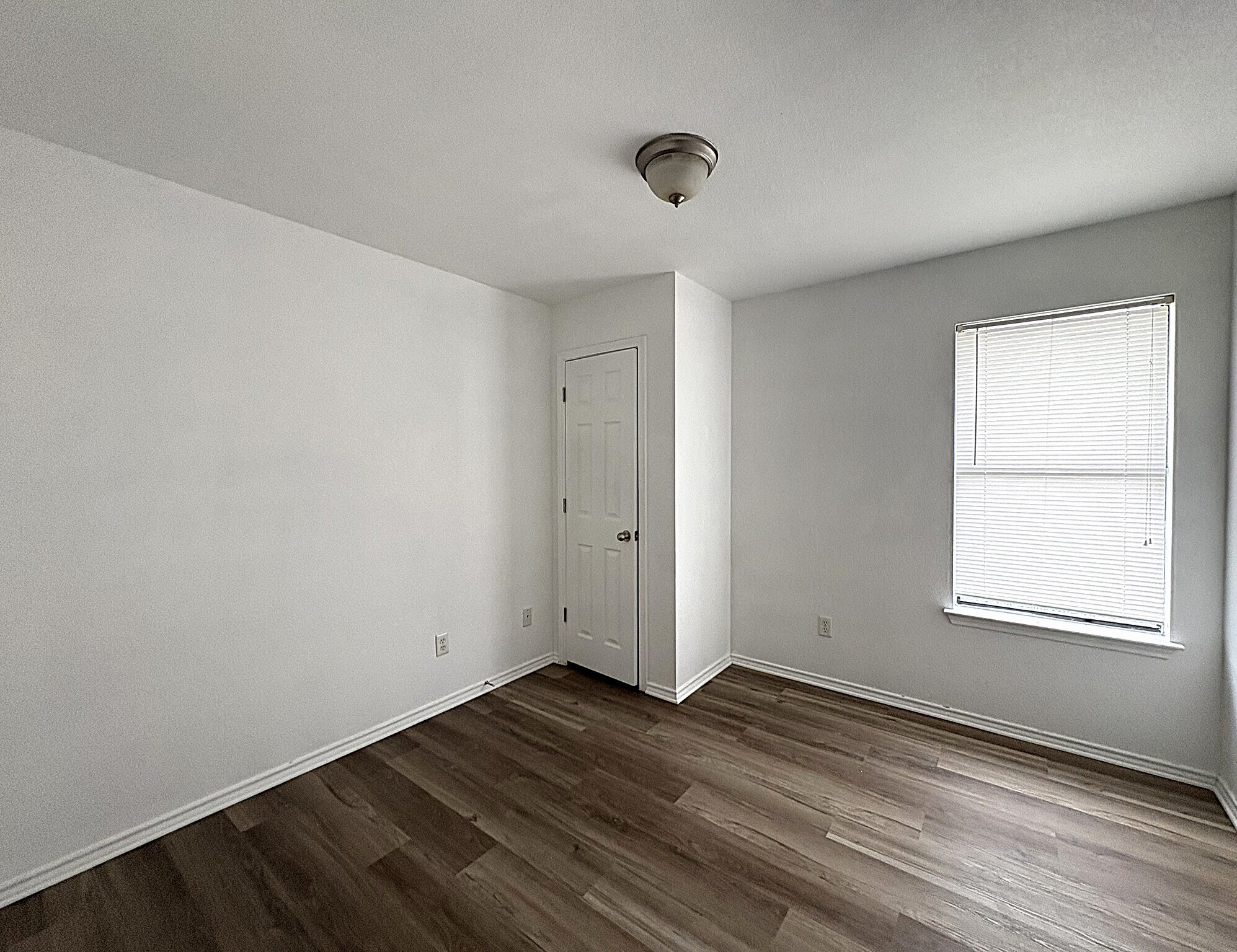 Building Photo - 2808 Ashley Dr