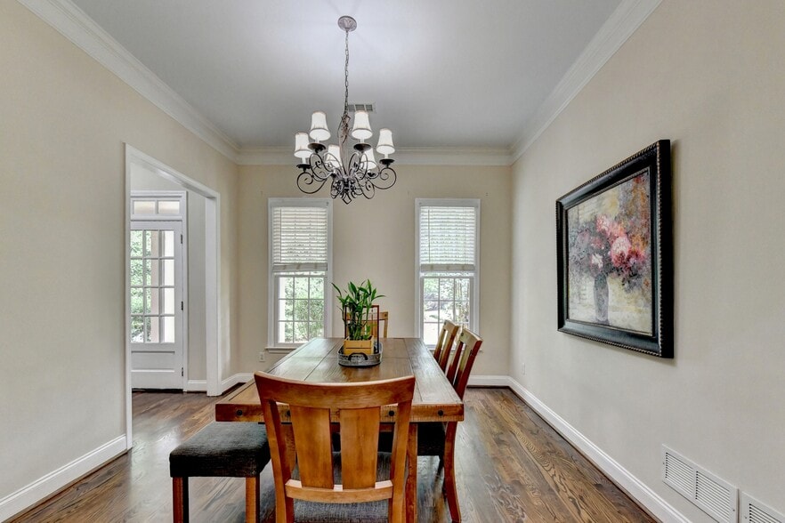 Building Photo - 205 Crown Vetch Ln