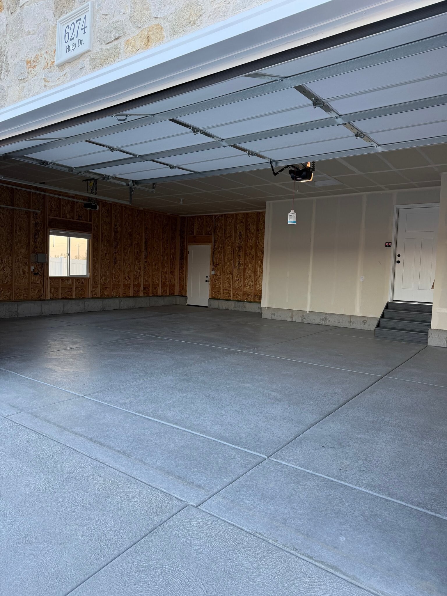 Building Photo - 6274 Hugo Dr