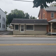 Building Photo - 114 W Main St