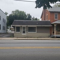 Building Photo - 114 W Main St