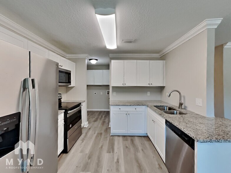 Building Photo - 4410 N 37th St