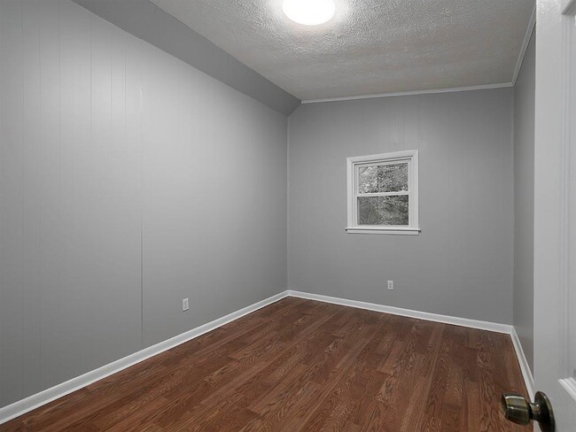 Building Photo - 2123 Hanfred Ct
