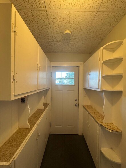 Building Photo - 106 Highland Ave