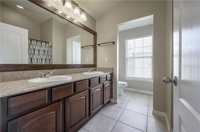 Building Photo - 6729 Eagle Feather Dr