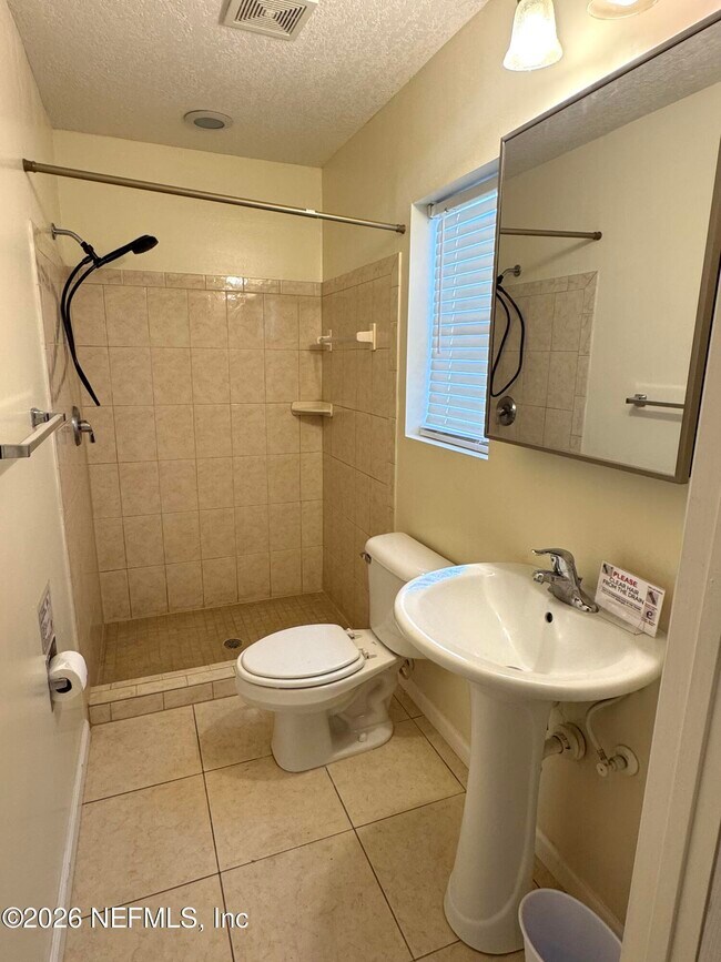 Building Photo - 5227 Bunche Dr
