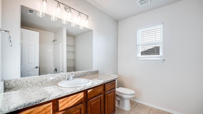 Building Photo - 1091 S Spritz Dr